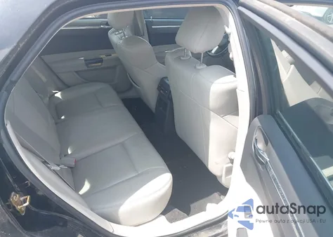 2006 Chrysler 300C from USA, damaged, VIN 2C3KA63H66H455552